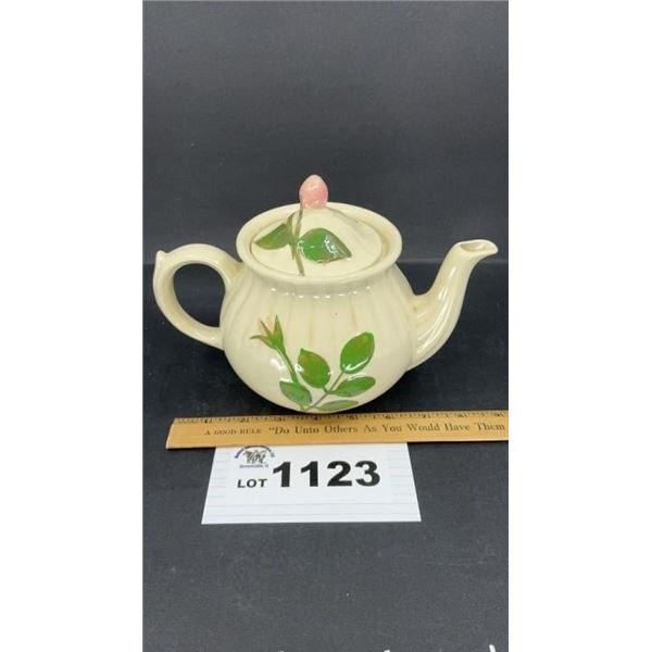 SHAWNEE POTTERY PINK ROSE TEA POT