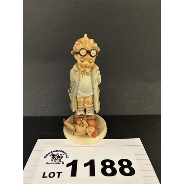 MJ HUMMEL GOEBEL FIGURINE - DOCTOR - 127