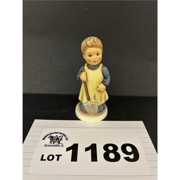 MJ HUMMEL GOEBEL FIGURINE - GARDEN TREASURE - 727