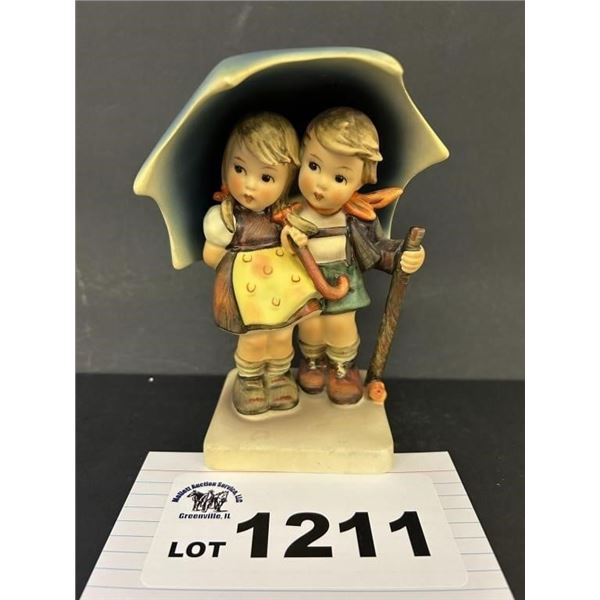 MJ HUMMEL GOEBEL FIGURINE - STORMY WEATHER - 71