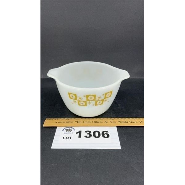 FIRE KING STAR GLOW CINDERELLA MIXING BOWL 4 inch