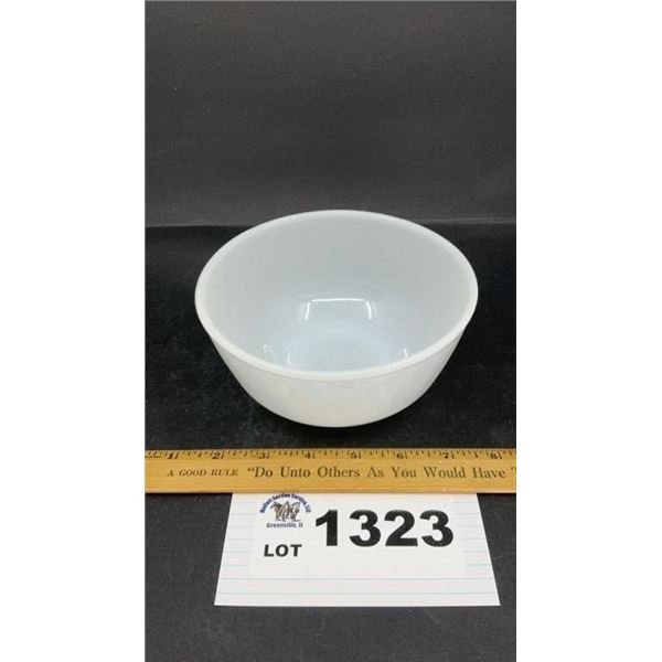 ANCHOR HOCKING MILK GLASS SMALL MIXING BOWL