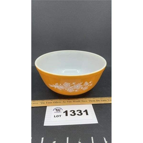 PYREX BUTTERFLY GOLD MIXING BOWL