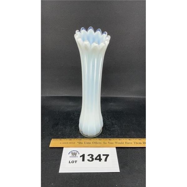 FOSTORIA HEIRLOOM OPALESCENT GLASS SWUNG VASE 10