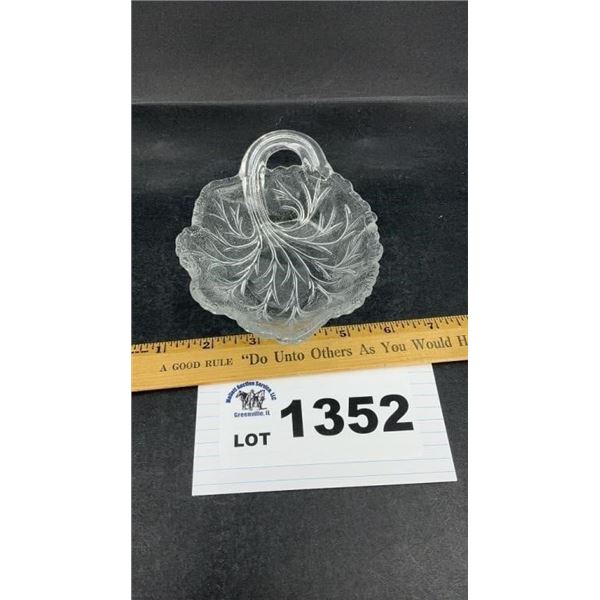 GLASS SMALL CABBAGE LEAF W STEM TRINKET DISH