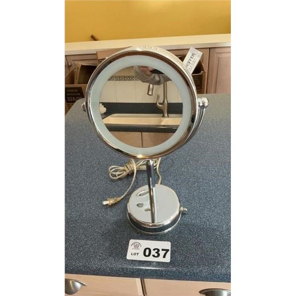 LIGHTED DOUBLE MIRROR VANITY MIRROR