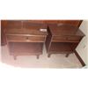 Image 2 : MCM BASSETT NIGHT STANDS 2  w GLASS TOPS (