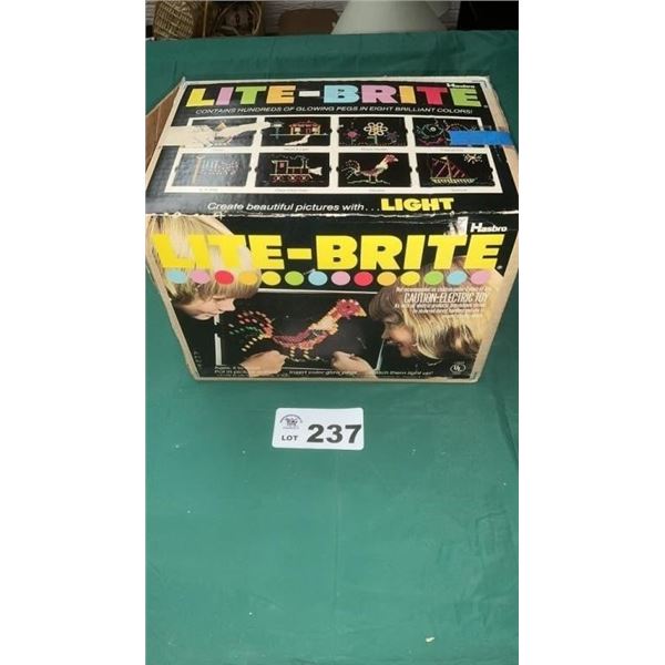 VINTAGE LIGHT BRITE