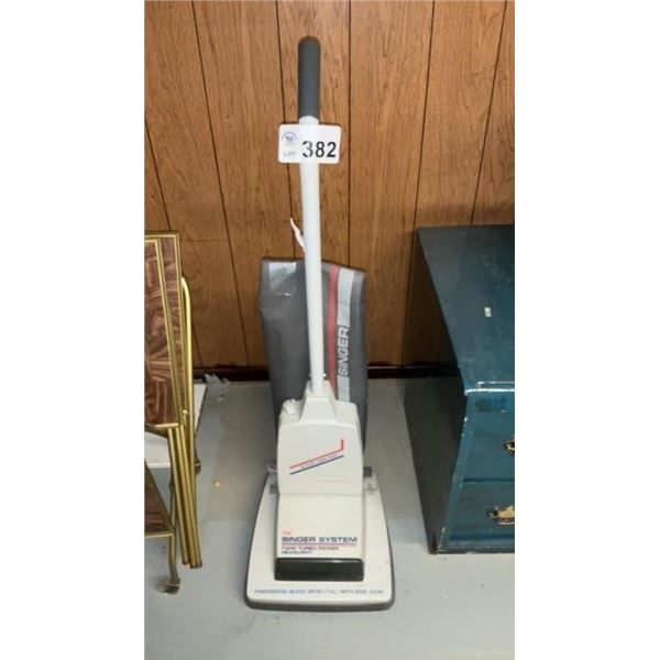 SINGER UPRIGHT VACUUM