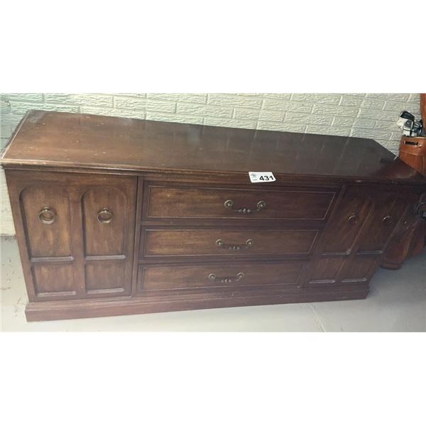 BUFFET 70 x 32