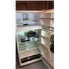Image 2 : FRIGIDAIRE REFRIGERATOR