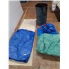 Image 2 : * 3 Tarps, Fabric and Collapsible Can