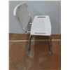 Image 2 : * Tub assist Chair