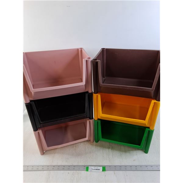 6 Plastic Stacking Bins