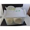Image 3 : * Various Plastic Rubbermaid  and No Name Containers in Sterilite Tot.  Cannot Ship