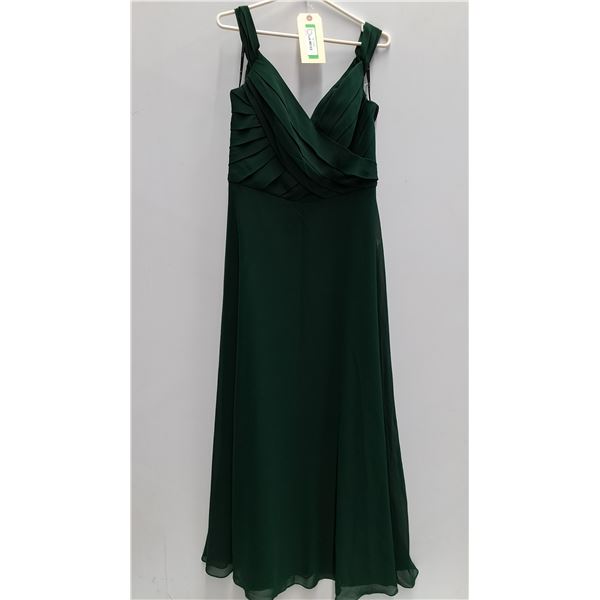 * Sorella Vita Green Prom Dress - Size 16