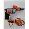 Image 2 : Black and Decker 2.5A Corded Drill