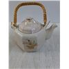 Image 3 : (2) Tea Pots Made in Japan and one Vase
