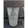 Image 2 : (2) Crystal Flower Vases