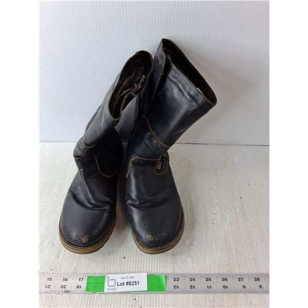 Women's Boots-6.5