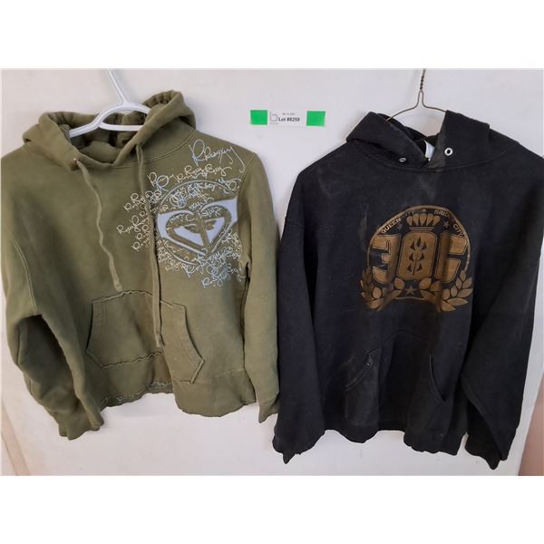 (2) Women's Sweaters-L/XL