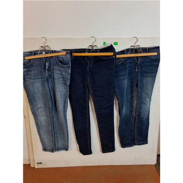 (3) Pairs of Women's Skinny Jeans-12/M/