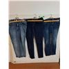 Image 1 : (3) Pairs of Women's Skinny Jeans-12/M/