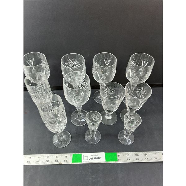 (11) Wine Glasses