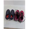 Image 3 : (2) Pairs of Walking Shoes (New Balance Pink Size 9 & Plush Navy Size 8)