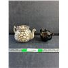 Image 1 : (2) Ceramic Tea Pots