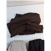 Image 2 : Ladies Light Jacket, Sweatshirt and Leggings