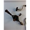 Image 2 : (3) Vintage Manual Drills