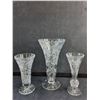 Image 2 : (3) Crystal Vases