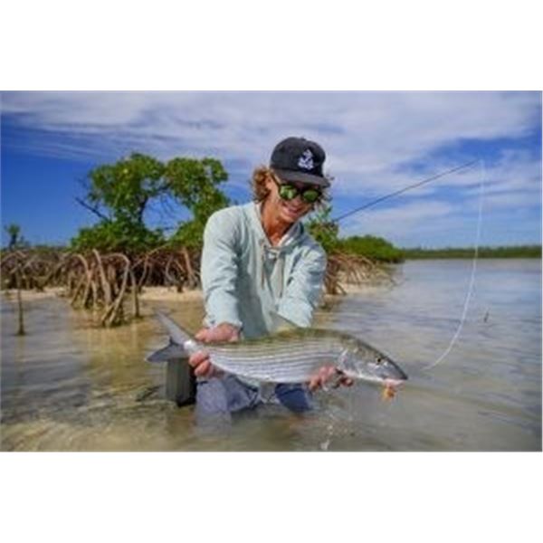 Bonefishing in the Bahamas for 2 people