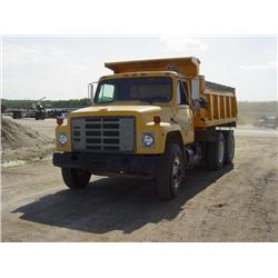 1982 I H S 1900 10 Yard Dump Truck 13 Speed Ps Air Brakes Milage 398,300