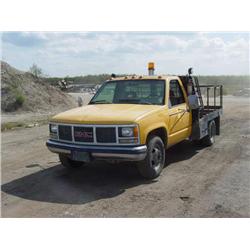 1993 G M C Sierra 1 Ton Roadsign Truck V 8 Ps Pb Ac