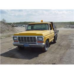 1979 Ford F 100 Custom Flatbed Truck V 8 At Ps Pb