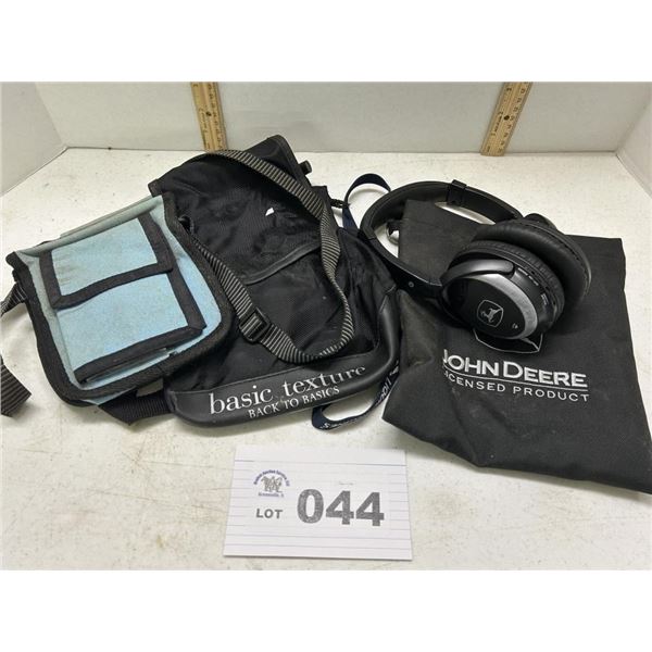 JOHN DEER HEADSET WITH BAG - MISC BAGS
