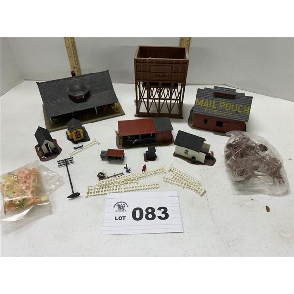 TOY TRAIN BUILDINGS AND ACCESSORIES
