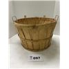 Image 1 : BUSHEL BASKET