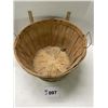Image 2 : BUSHEL BASKET