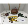 Image 1 : AIRPLANE PLAQUES AND TIN