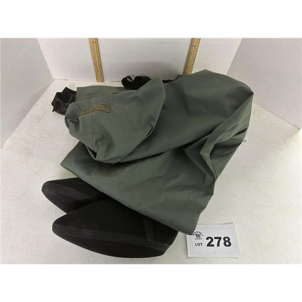 CABELA WADERS SIZE LS