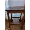Image 1 : Wood Table