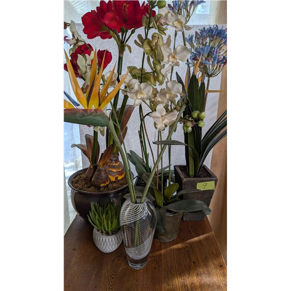 Faux Floral Arrangements Planters & Art Glass Vase