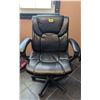Image 1 : Black Office Chair - cat damage