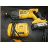 Image 1 : Dewalt 20 Volt Max Sawzall