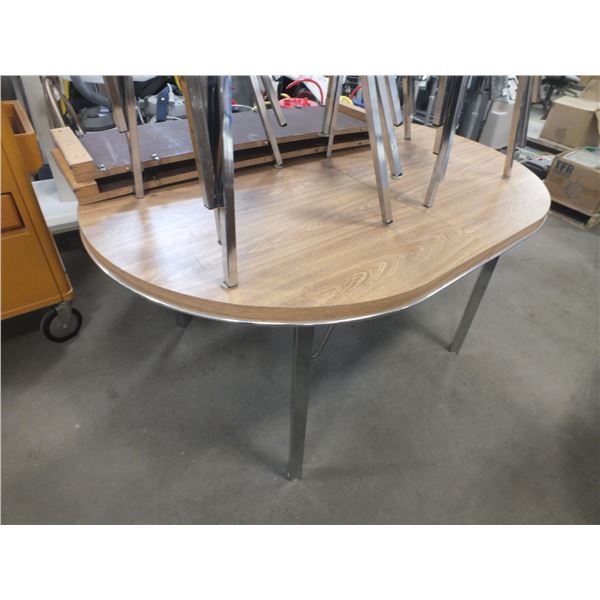 Dinning Room Table & 7 Chairs