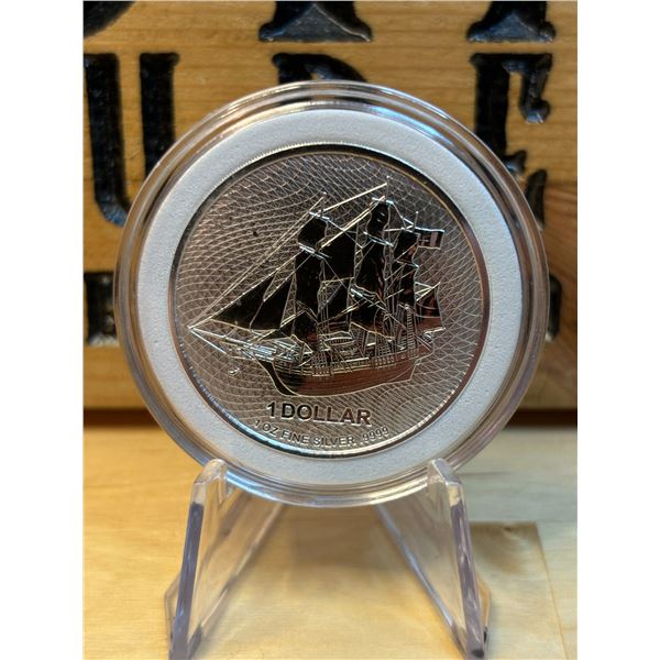 Lot 2-1) 1 oz Cook Island Silver coin