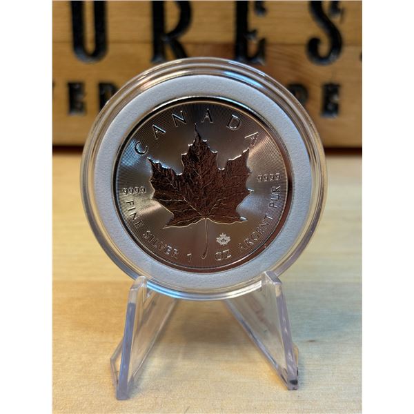 Lot 11-1) 1 oz Canadian Maple 2022 Silver
